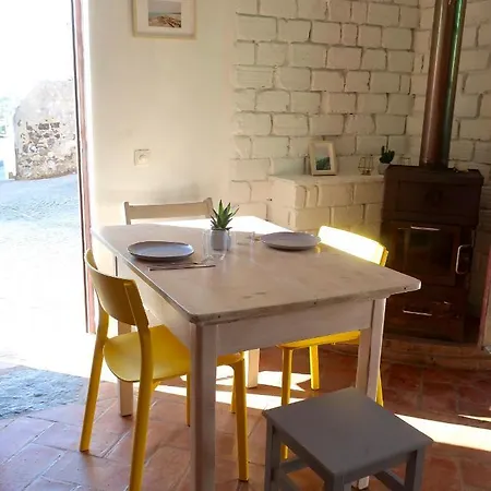 Cozy Little House - Carrapateira - With Woodburner - Perfect For Couples And Small Families Сasa de vacaciones